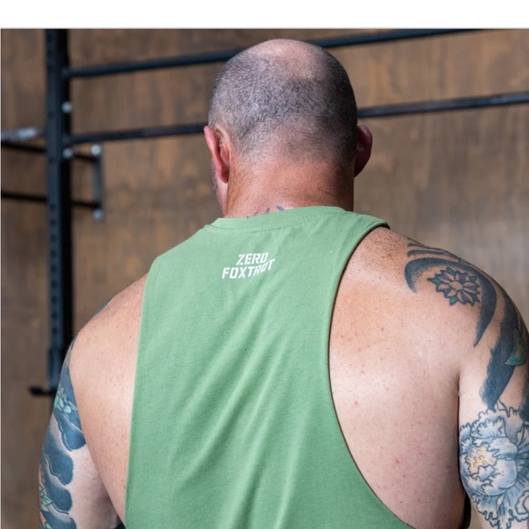 ZERO FOXTROT gym‎ tank- maroon. - Picture 5 of 6